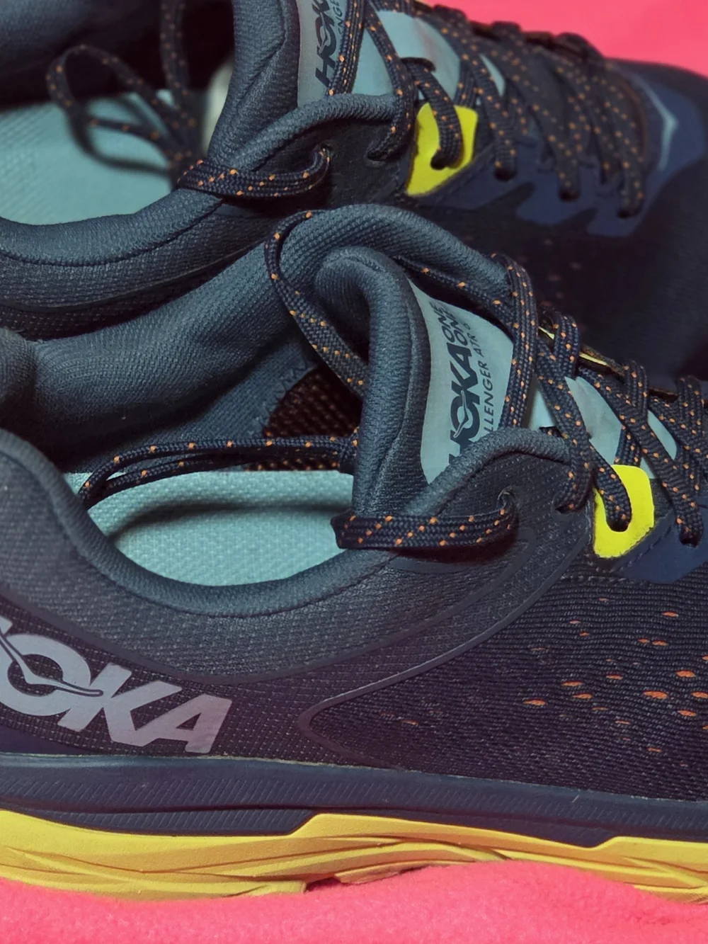 Hoka mens challenger